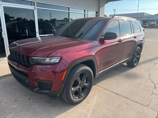 2023 Jeep Grand Cherokee L Altitude 4x4's photo