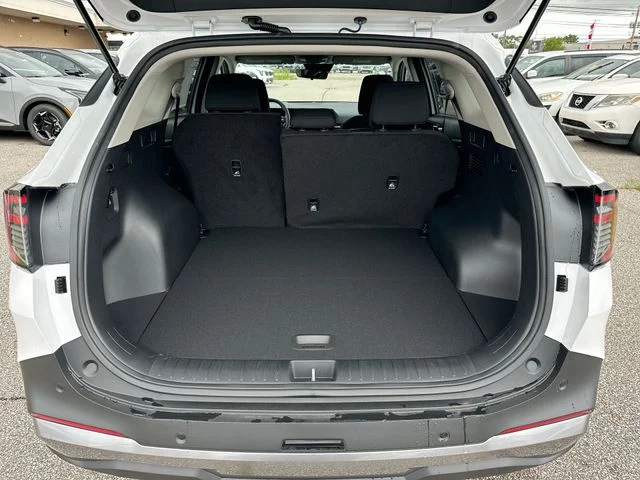 New 2026 Glacial White Pearl Kia LX image 21