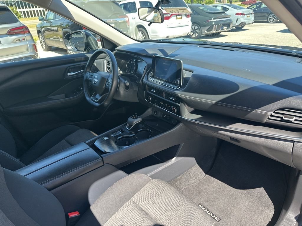Used 2025 Black Nissan SV image 18