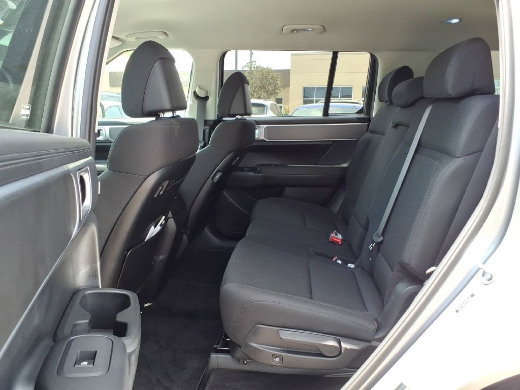2026 Hyundai Santa Fe SE - Photo 11