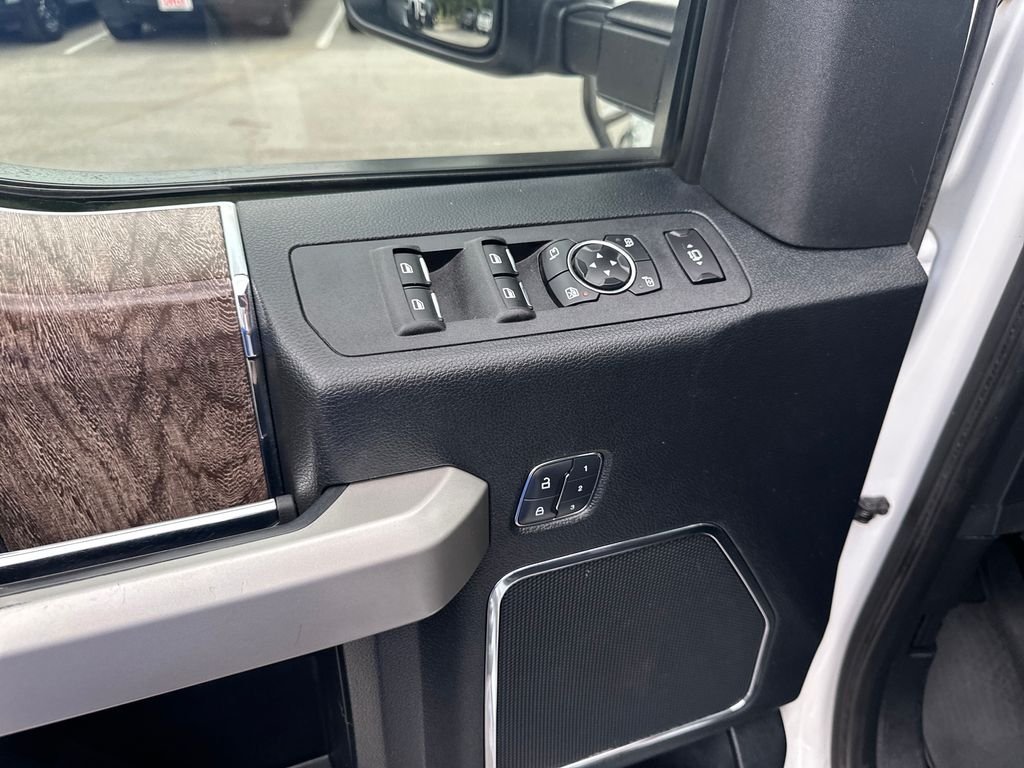 Used 2017 White Ford Lariat image 19