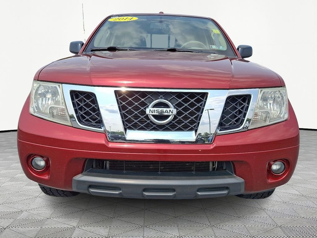 Used 2014 Red Nissan SV image 2