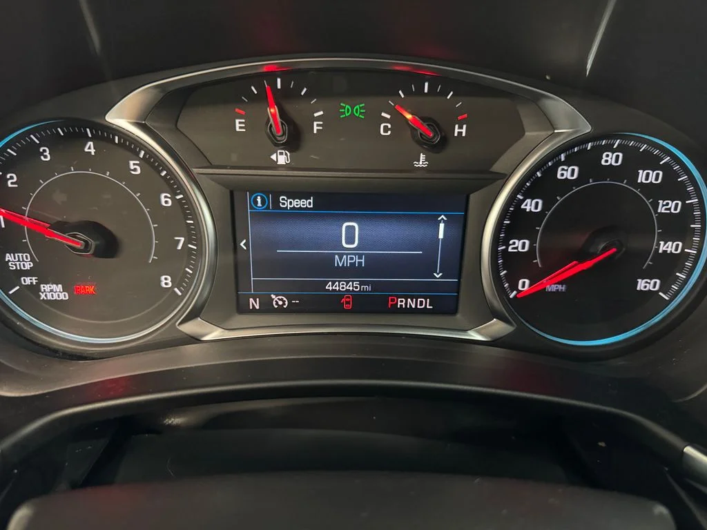 Used 2024 Gray Chevrolet LT image 17