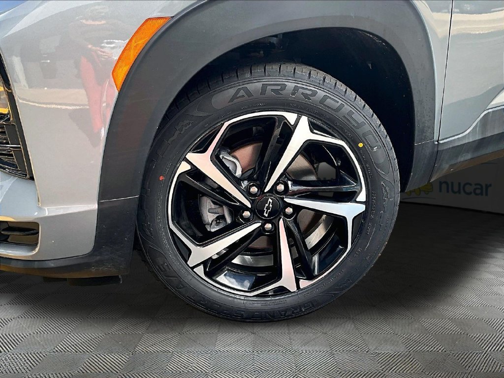 Used 2023 Gray Chevrolet RS image 28