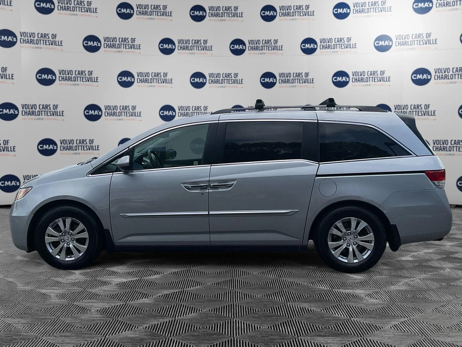 Used 2016 Honda Odyssey EX-L with VIN 5FNRL5H62GB100598 for sale in Charlottesville, VA