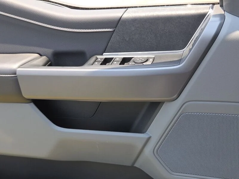 New 2026 Iconic Silver Metallic Ford XLT image 33