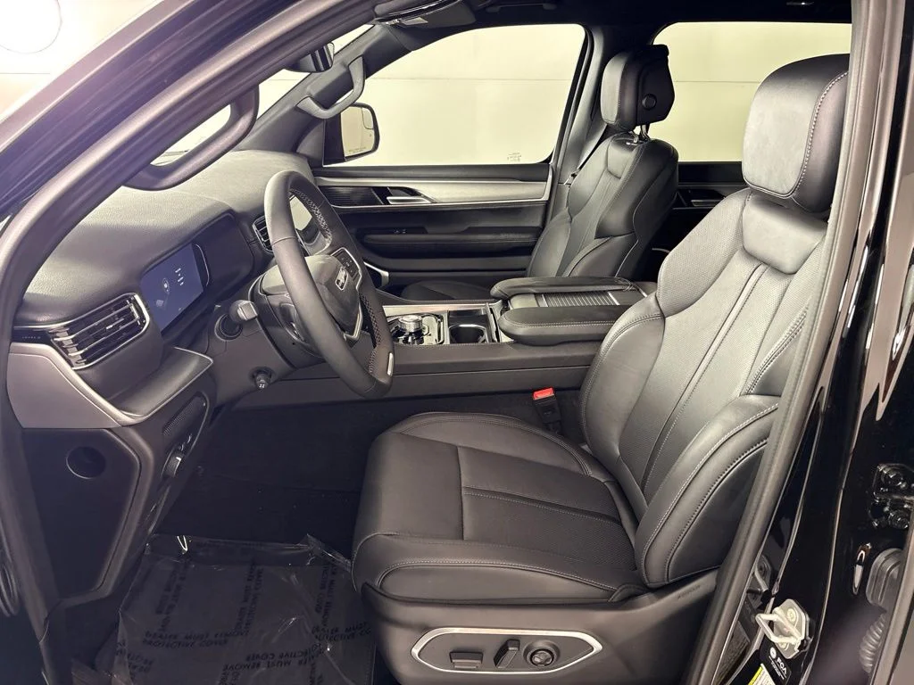 New 2026 Black Jeep Limited Altitude image 30