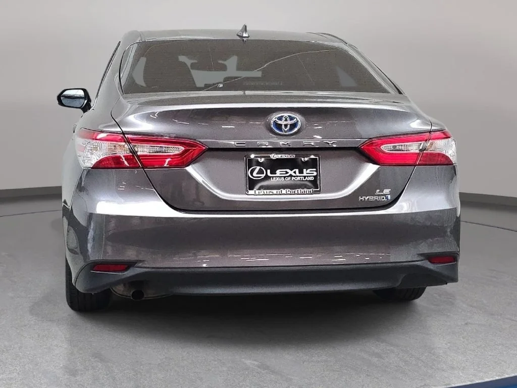 Used 2020 Gray Toyota LE image 7