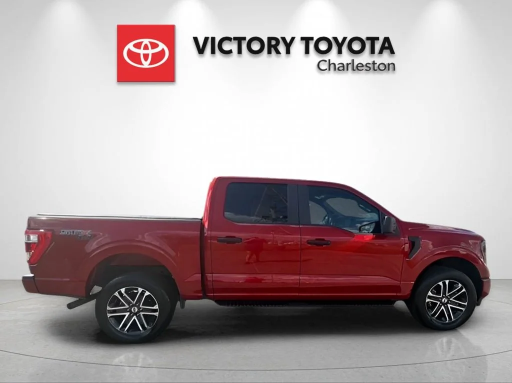 Used 2023 Red Ford XL image 6