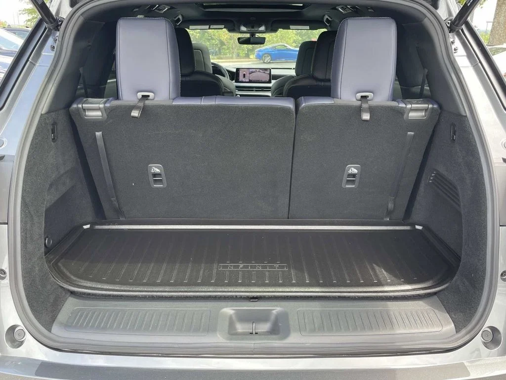 Used 2026 Gray INFINITI SPORT image 8