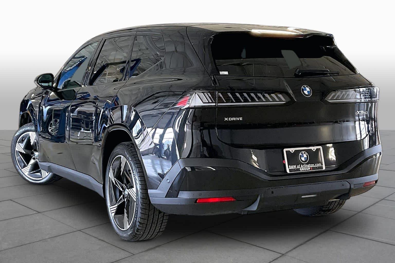 New 2027 Black Sapphire Metallic BMW 50 xDrive image 12