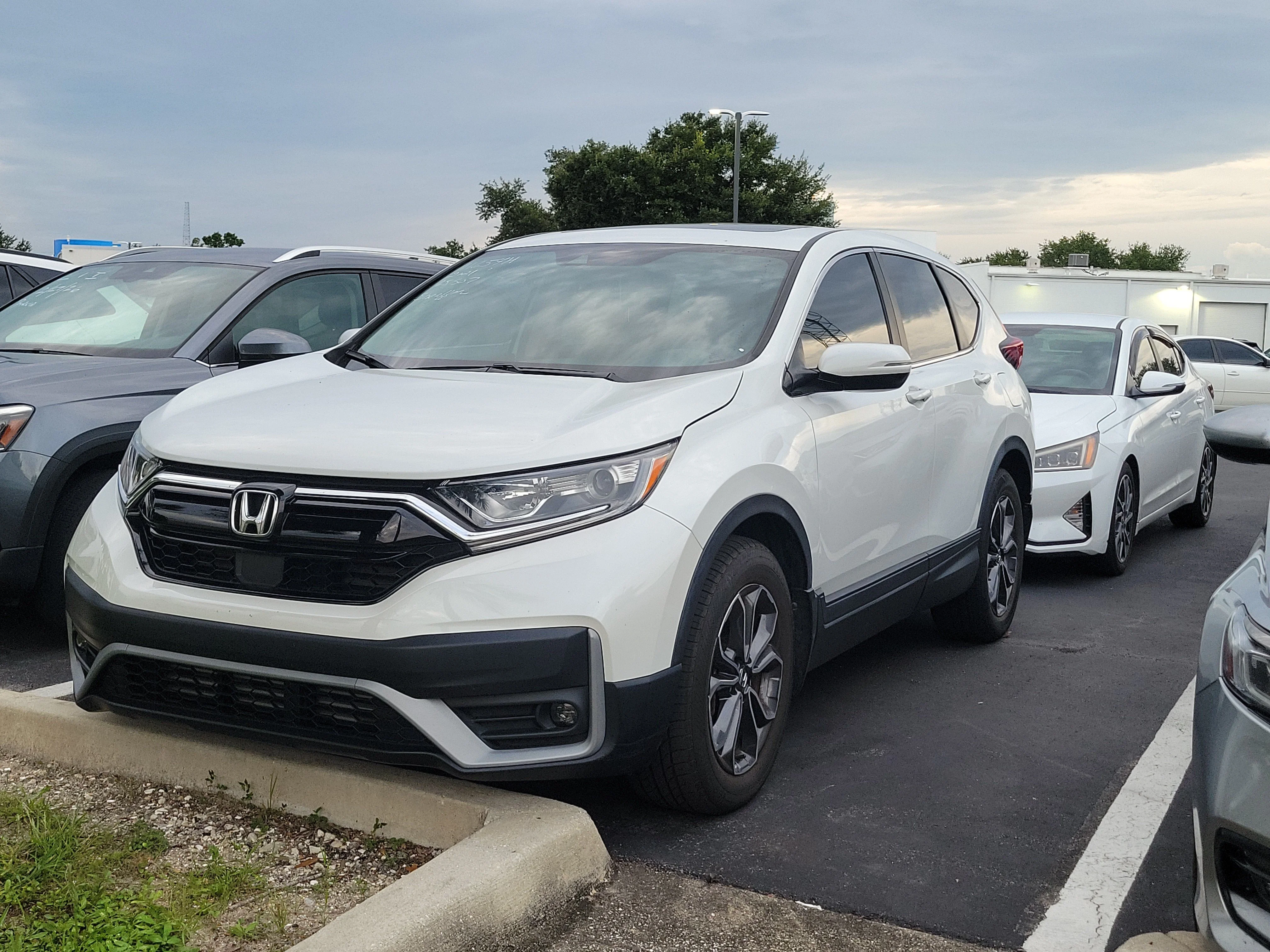 Used 2021 Platinum White Pearl Honda EX image 3