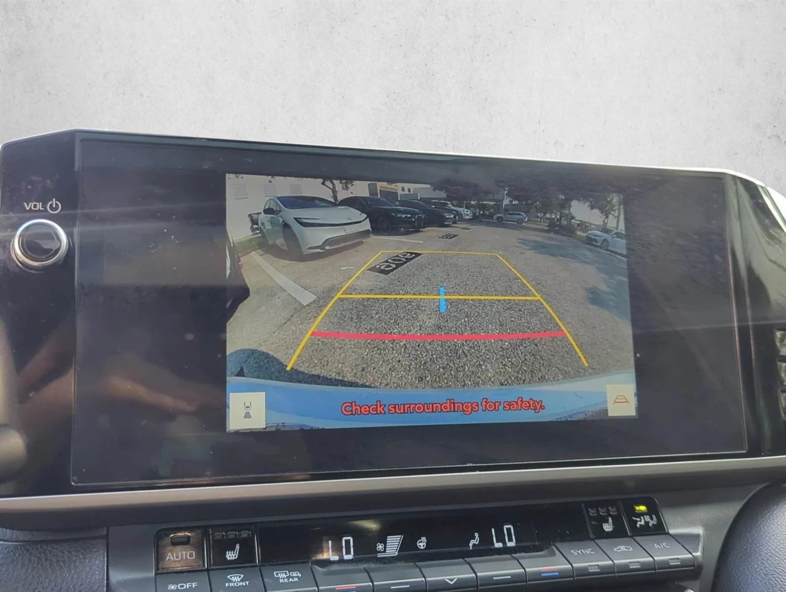 Used 2025 Wind Chill Pearl Toyota XSE image 17
