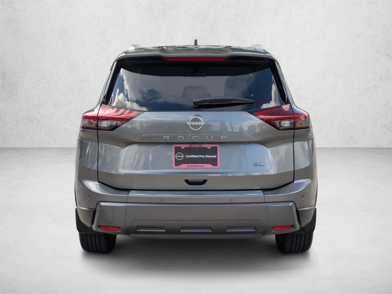 Used 2025 Gun Metallic Nissan SL image 7