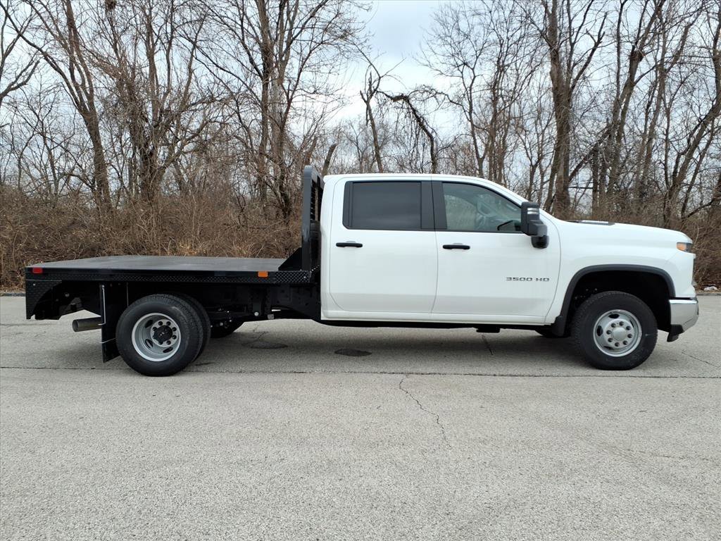 New 2025 Summit White Chevrolet Work Truck image 16