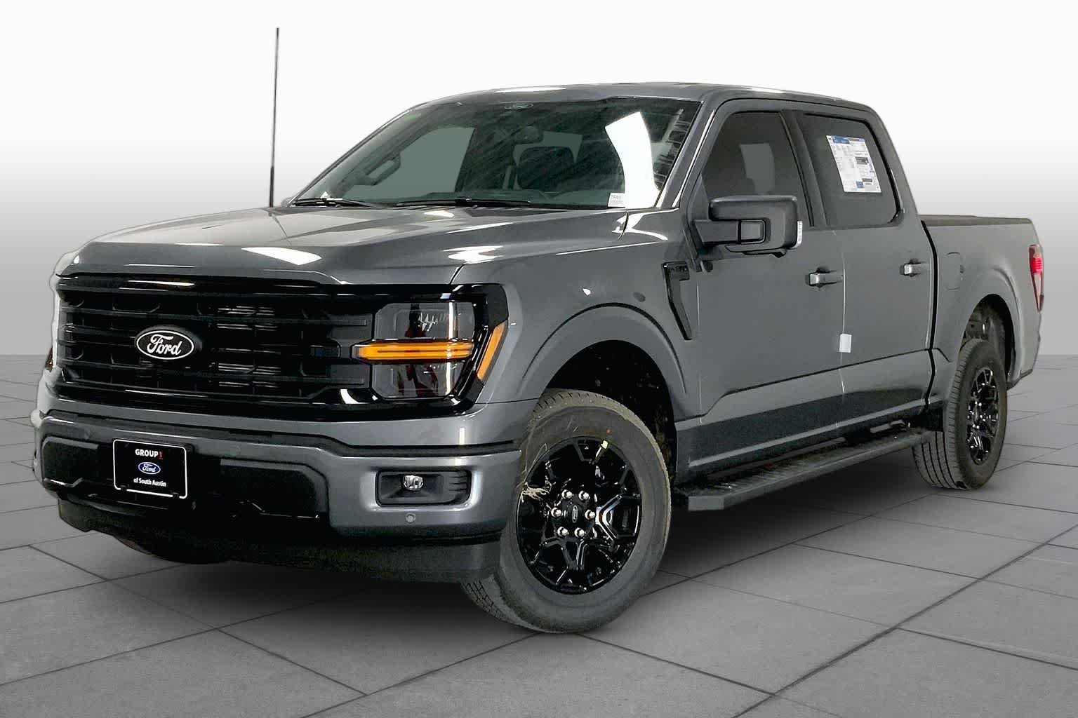 New 2026 Carbonized Gray Metallic Ford XLT image 19