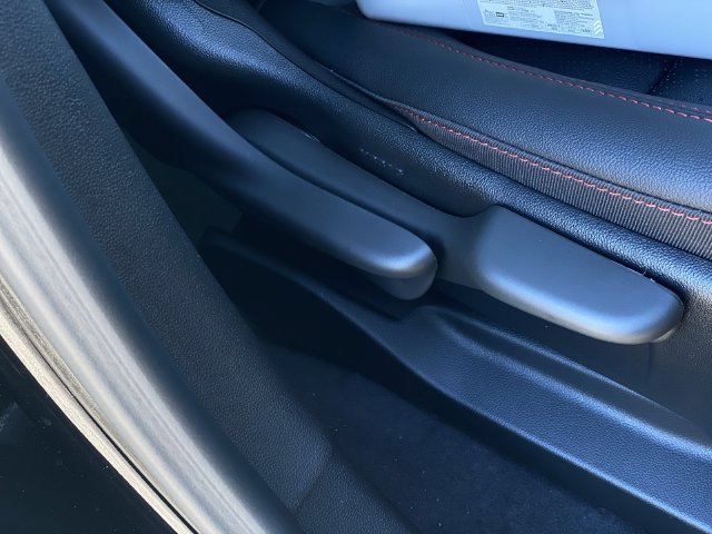 2027 Chevrolet Bolt RS - Photo 42
