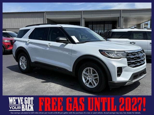 New 2026 Space White Metallic Ford Active image 2