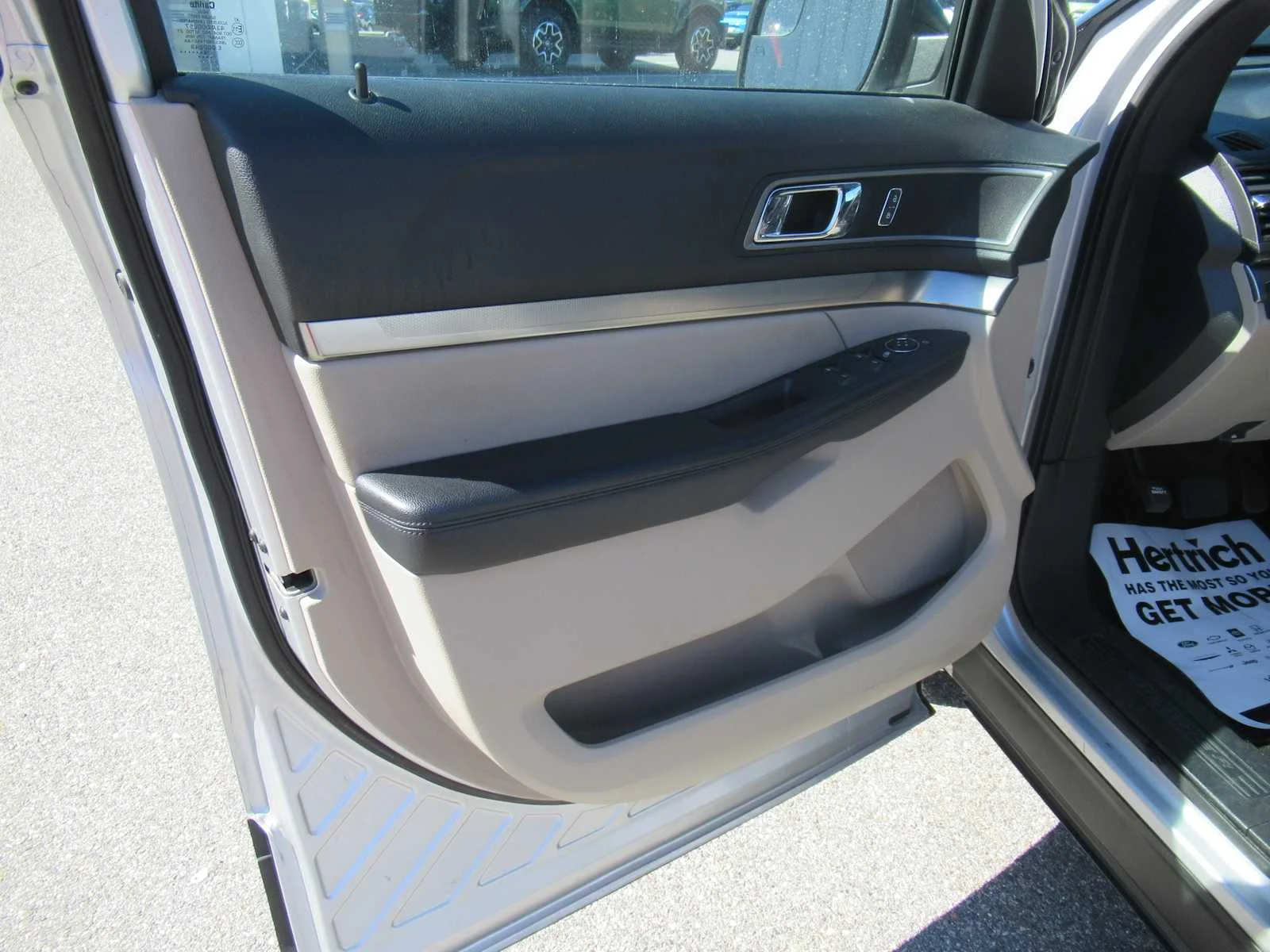 Used 2018 Ingot Silver Ford XLT image 22
