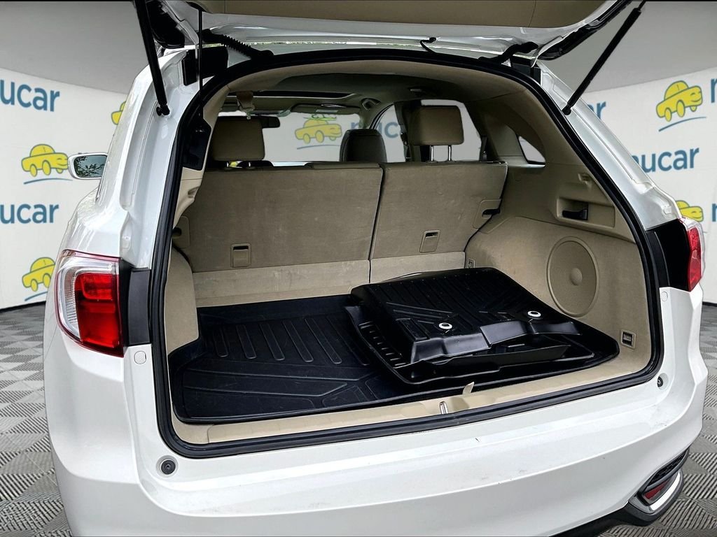 Used 2018  Acura Base image 27