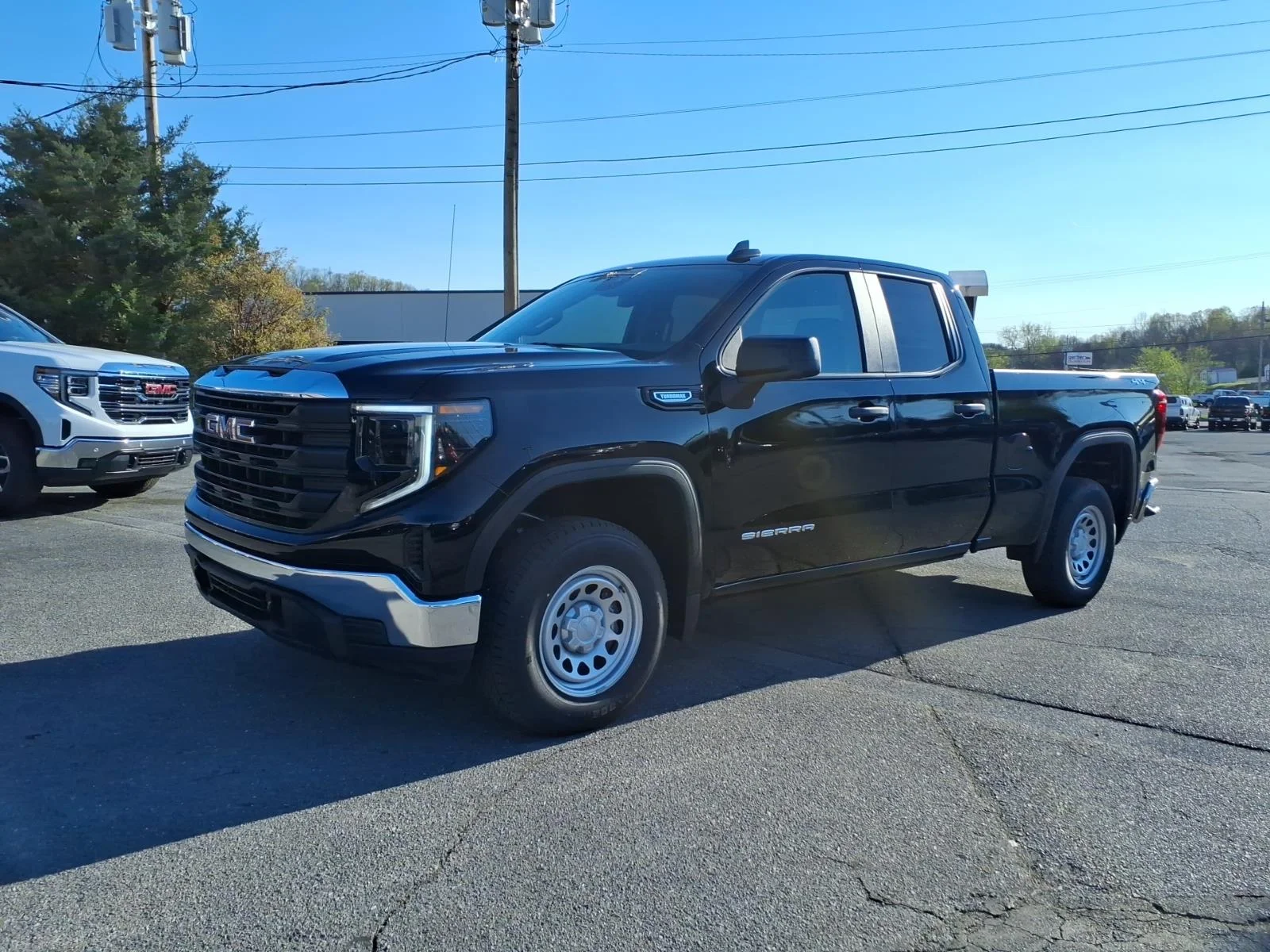 2026 GMC Sierra 4WD Double Cab Standard Box Pro's photo