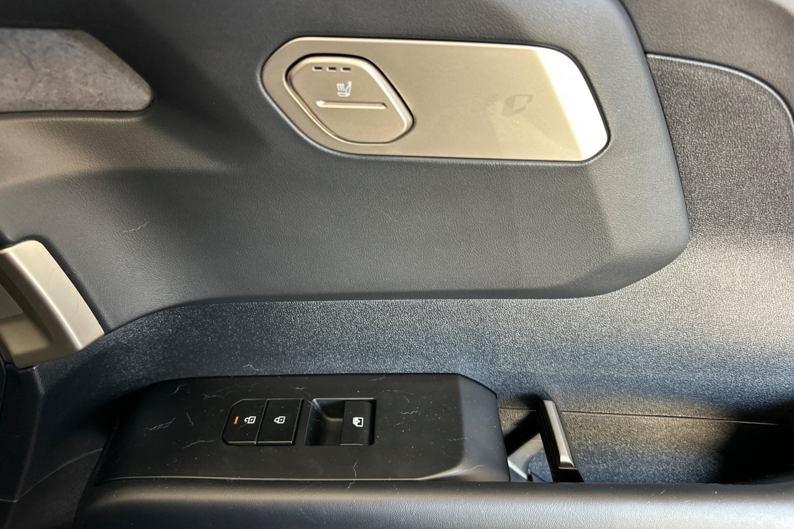Used 2027 Black Kia S image 20