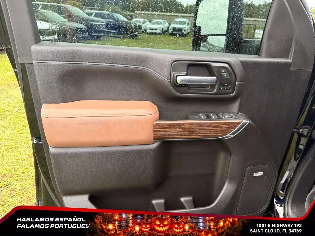 Used 2023 Black Chevrolet High Country image 12
