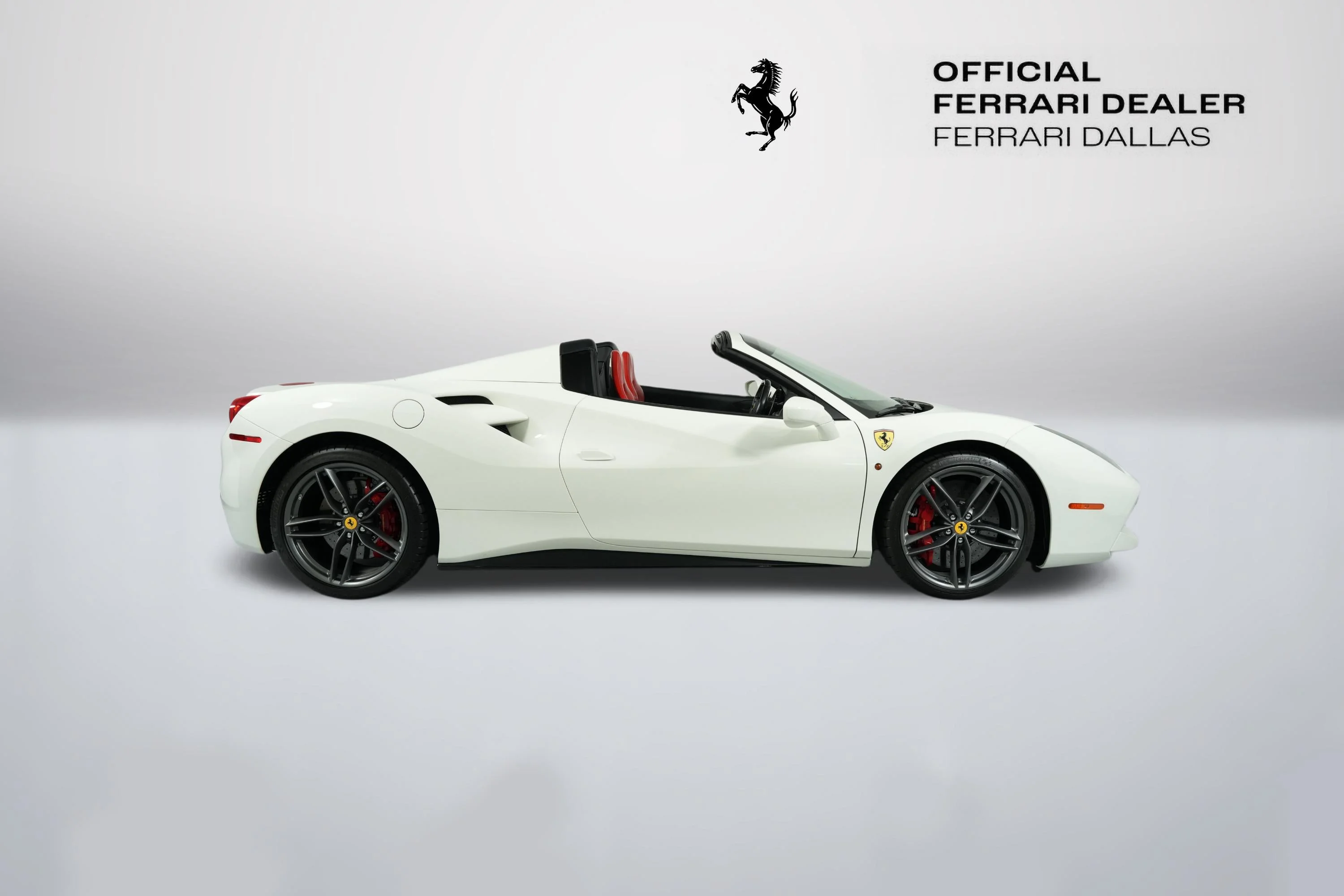 2017 Ferrari 488 GTB Base - Photo 26