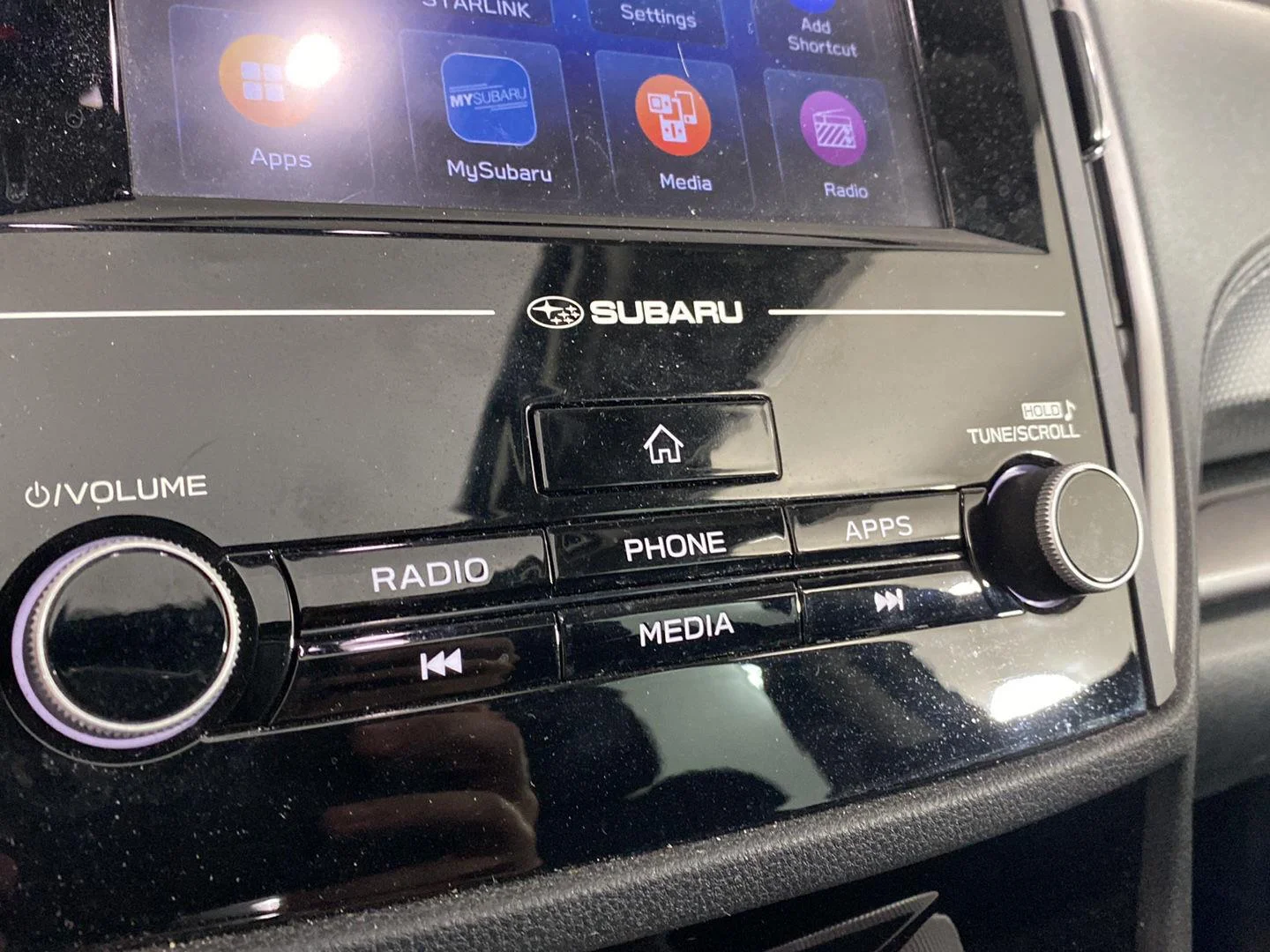 Used 2024 Autumn Green Metallic Subaru Premium image 19