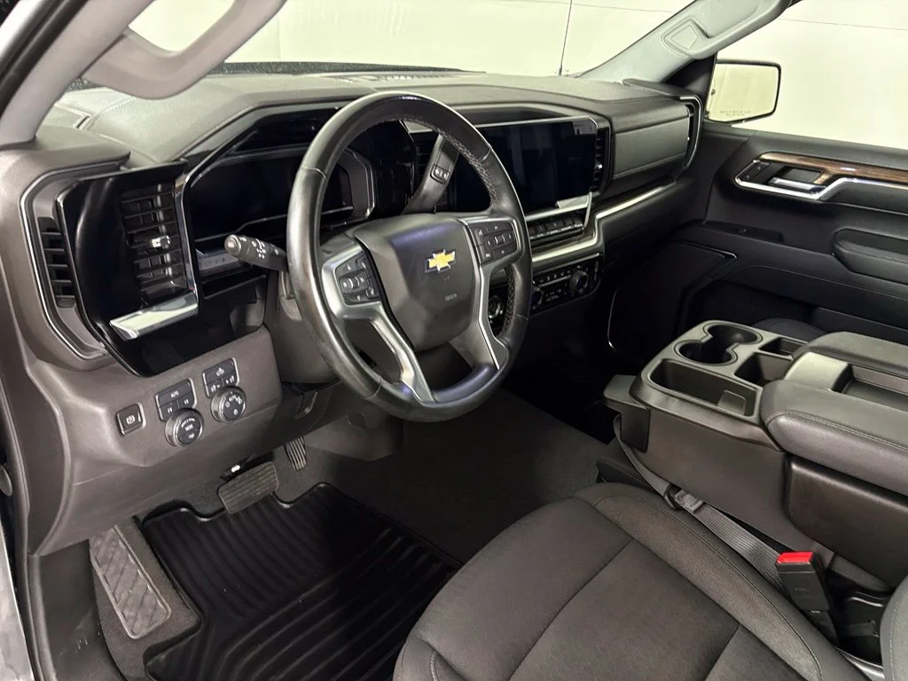 Used 2023 Black Chevrolet LT image 20