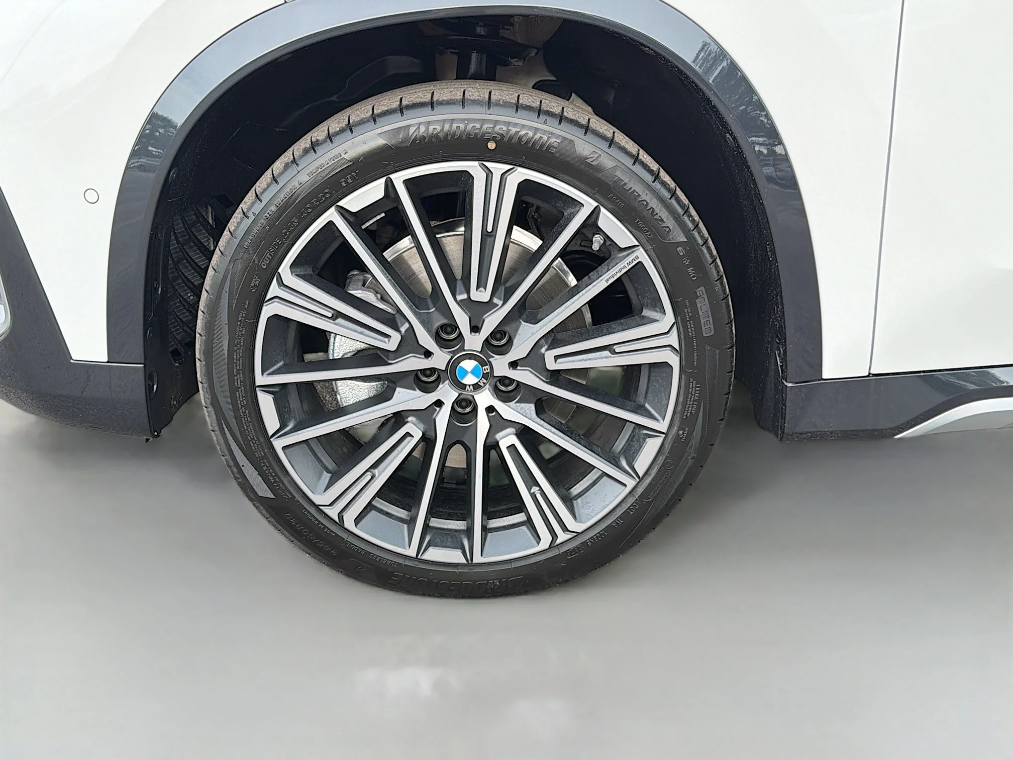 New 2026 Alpine White BMW xDrive28i image 41