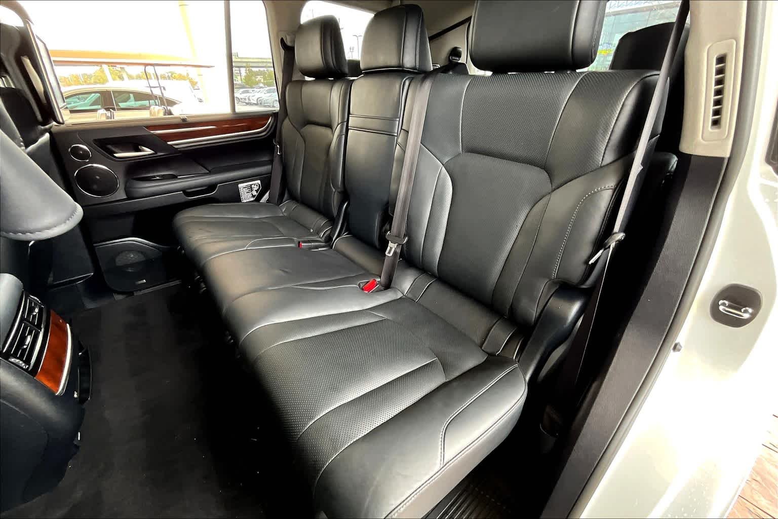 Used 2020 Eminent White Pearl Lexus  image 21