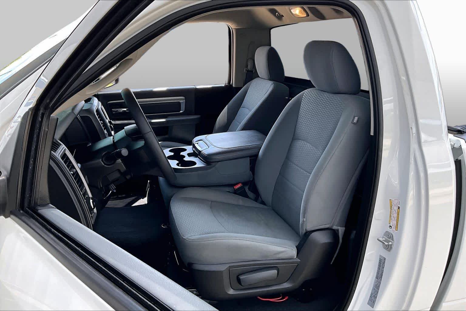 Used 2019 Bright White Clearcoat Ram Express image 8