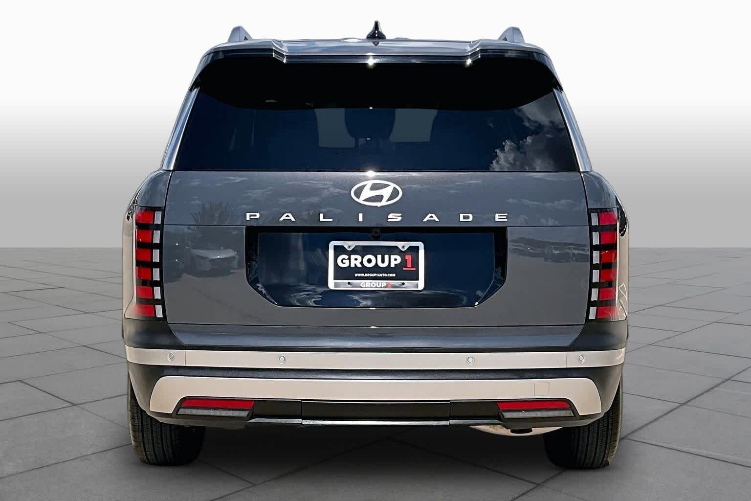 Used 2026 Ecotronic Gray Pearl Hyundai SEL 7P image 5
