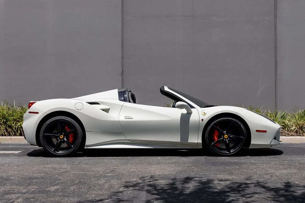 Used 2019 Bianco Avus Ferrari  image 6