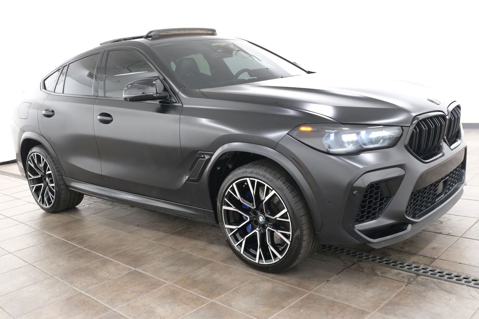 Used 2021 Black Sapphire Metallic BMW Base image 7