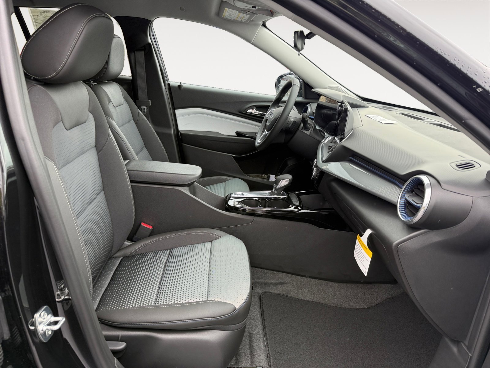 New 2026 Mosaic Black Metallic Chevrolet LT image 19