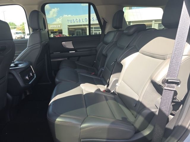 Used 2025 Gray Ford Active image 10
