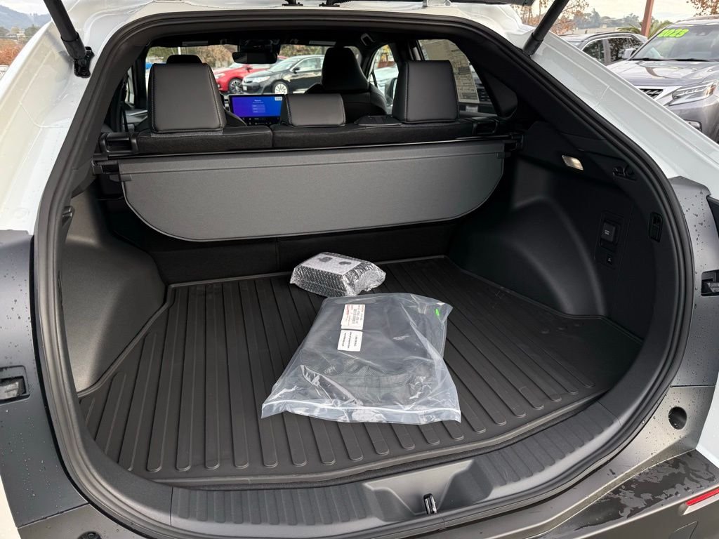 2026 Toyota bZ XLE - Photo 11