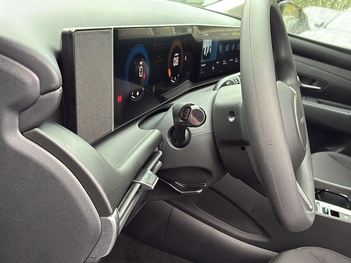 New 2026 Atlantis Blue Hyundai SE image 19