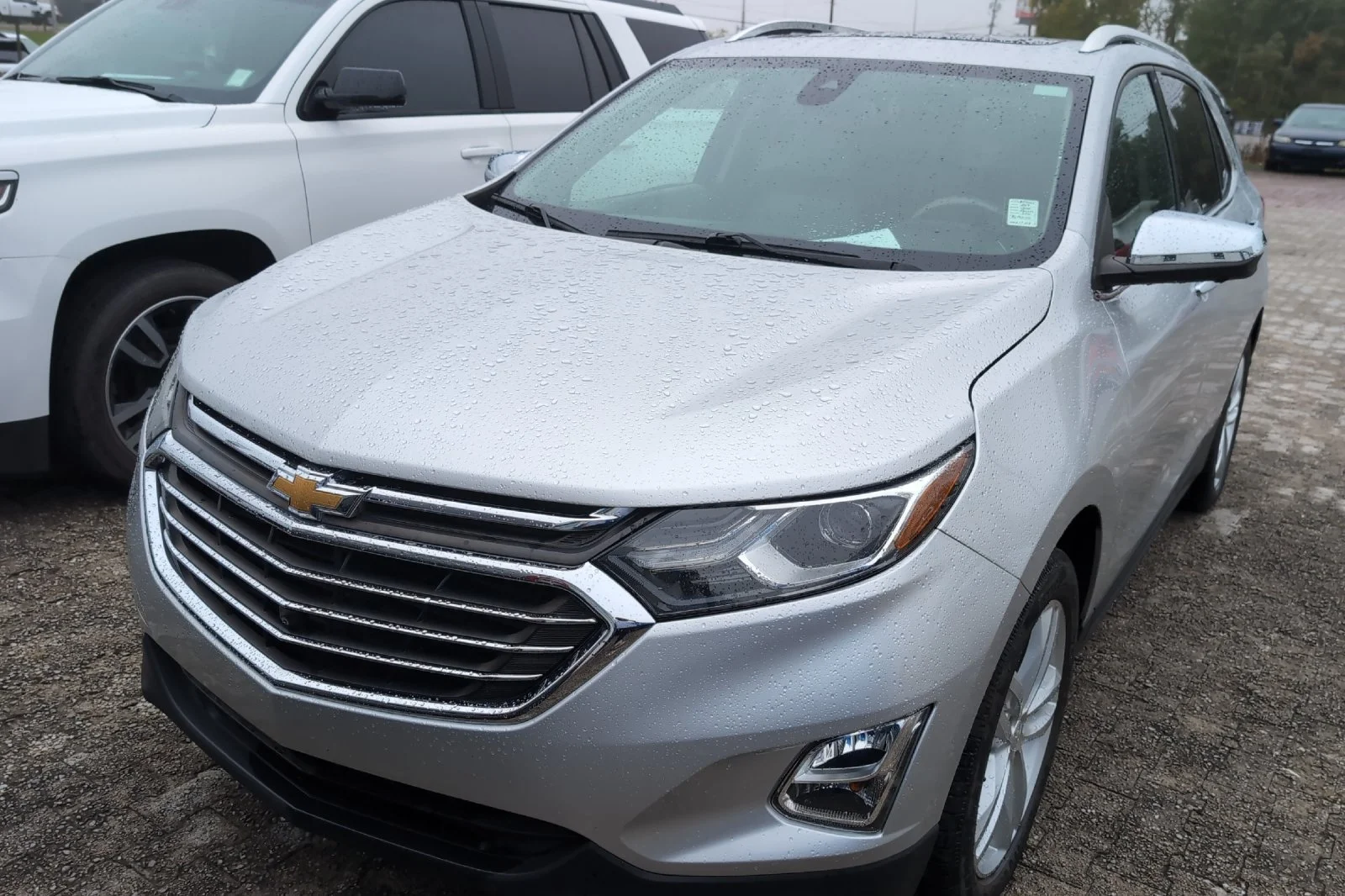 Used 2019 SILVER ICE METALLIC Chevrolet Premier image 11