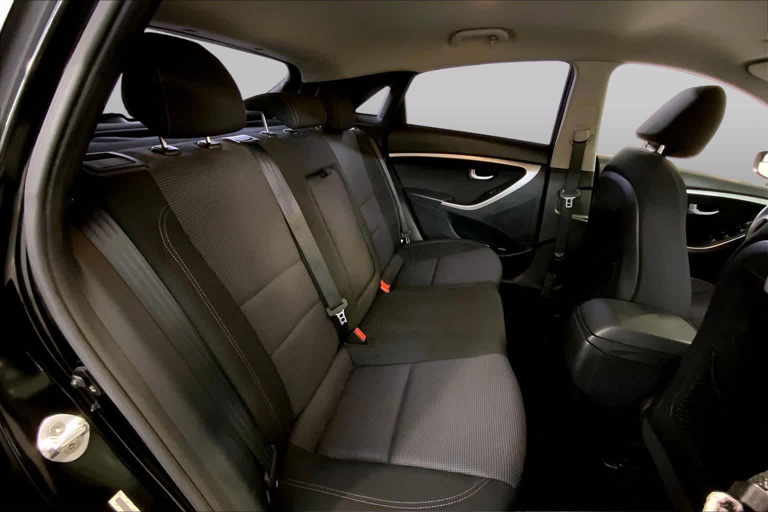 Used 2014 Black Noir Pearl Hyundai  image 19