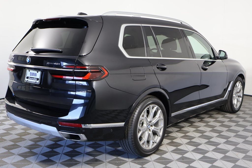 Used 2023 Black BMW xDrive40i image 4