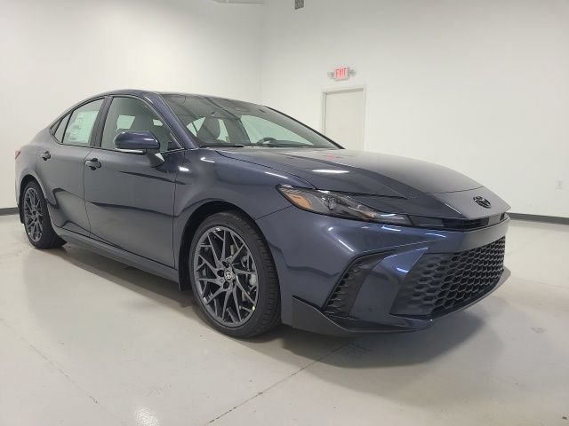 2026 Toyota Camry Hybrid SE