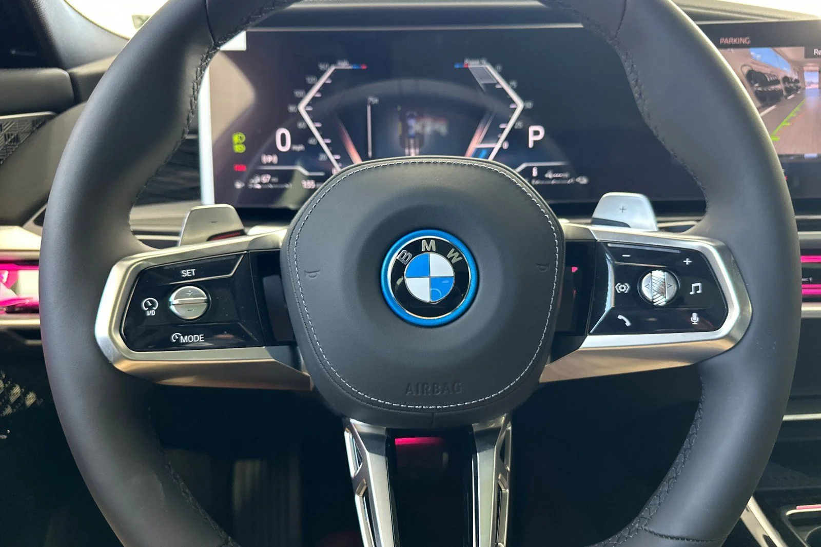 2026 BMW 7 Series 750e - Photo 20