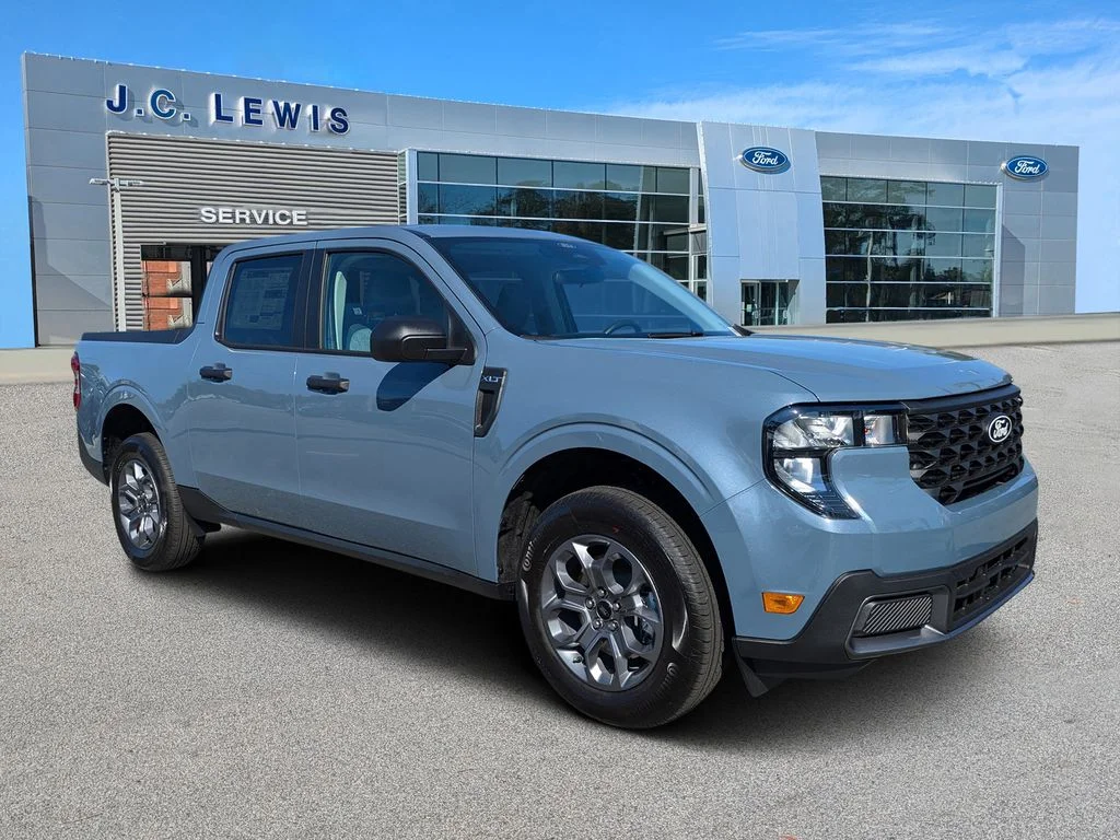 New 2026 Azure Gray Metallic Tri-Coat Ford XLT image 1