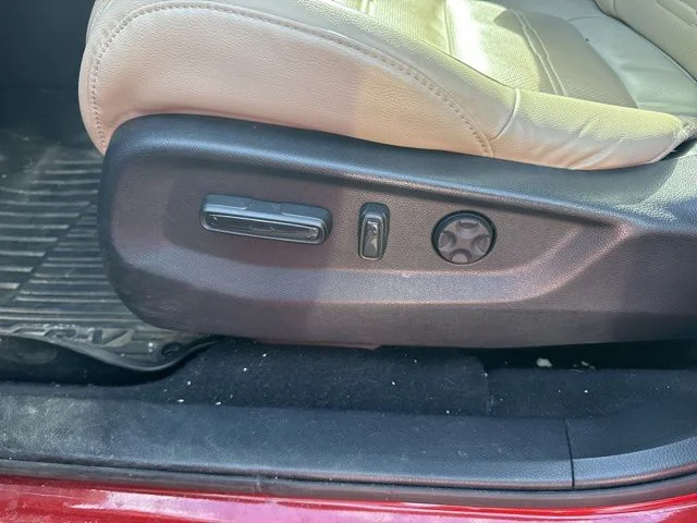 Used 2018 Red Honda EX-L image 15