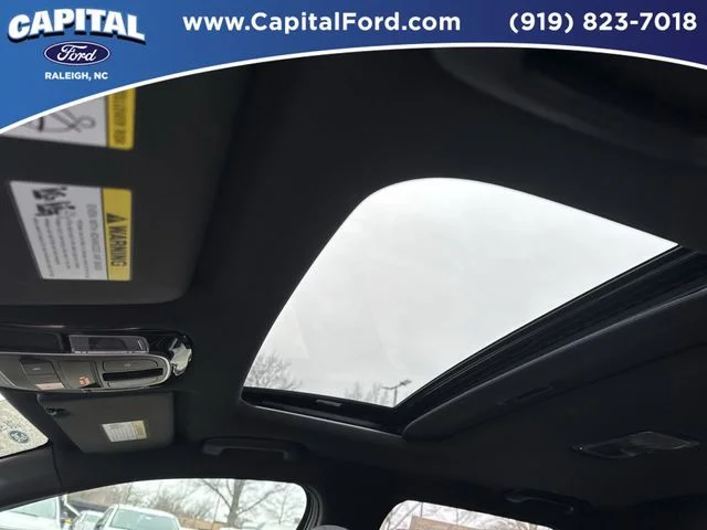 Used 2022 Gray Hyundai SEL Premium image 24