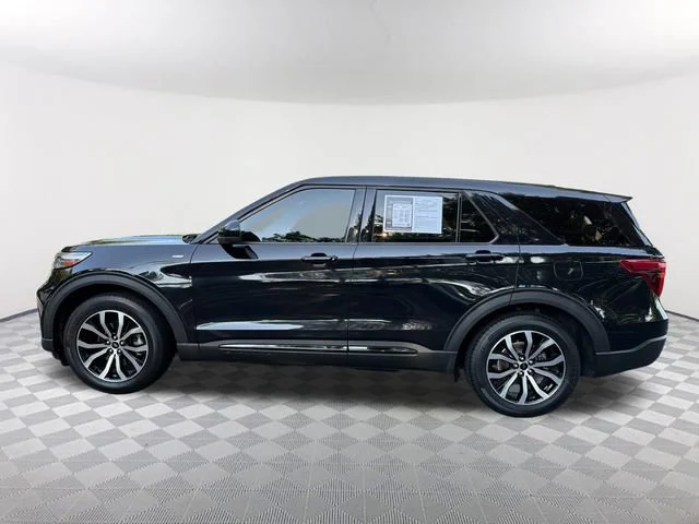 Used 2022 Black Ford ST-Line image 8