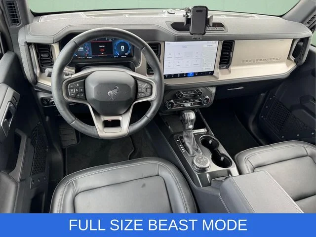 Used 2025 Green Ford Outer Banks image 14